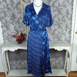 Simply Styled Blue Floral Wrap Dress